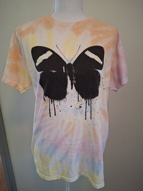 Ed Sheeran  Butterfly Graphic Tee - Short Sleeve. +-=÷X - X Tour. Ladies M. NWOT